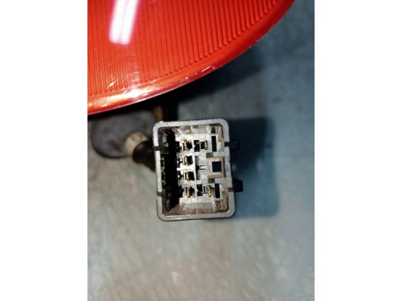 Recambio de piloto trasero izquierdo para daewoo nubira berlina sx (1999) referencia OEM IAM 0311000731  