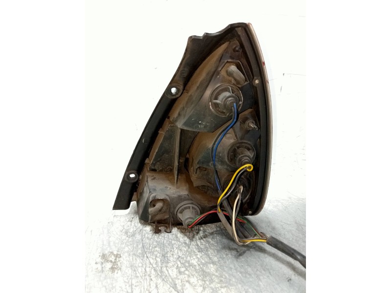 Recambio de piloto trasero izquierdo para daewoo nubira berlina 1.6 cat referencia OEM IAM   