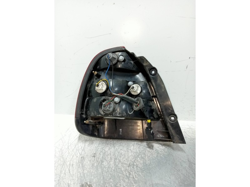 Recambio de piloto trasero derecho para daewoo nubira berlina 1.6 cat referencia OEM IAM   