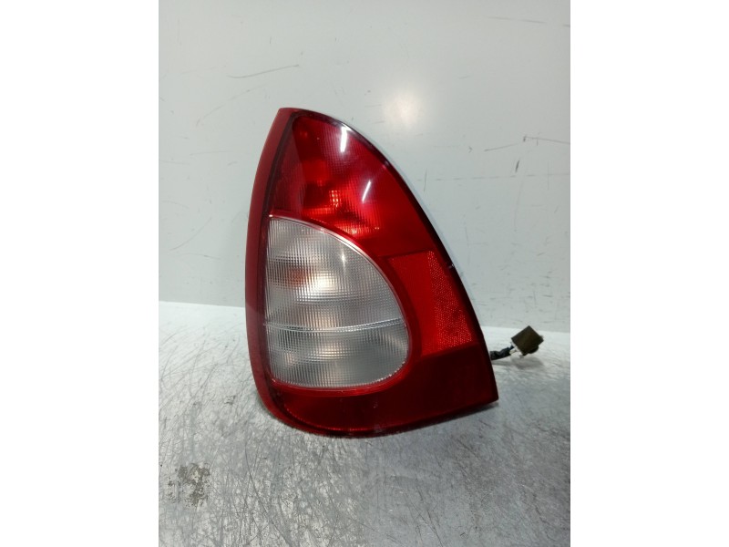 Recambio de piloto trasero izquierdo para daewoo nubira berlina referencia OEM IAM    Recambio de piloto trasero izquierdo para daewoo nubira berlina referencia OEM IAM