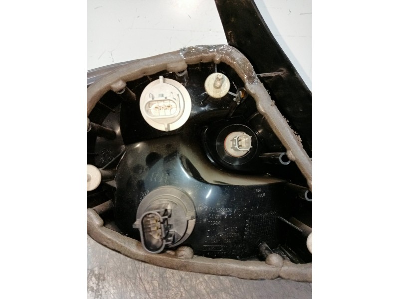 Recambio de piloto trasero izquierdo para chrysler neon (pl) 2.0 16v cat referencia OEM IAM 5288528  