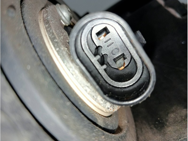 Recambio de faro derecho para mazda 3 berlina (bk) 1.6 crdt active referencia OEM IAM   