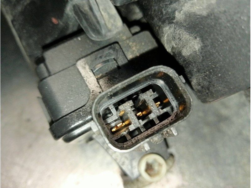 Recambio de faro derecho para mazda 3 berlina (bk) 1.6 crdt active referencia OEM IAM   