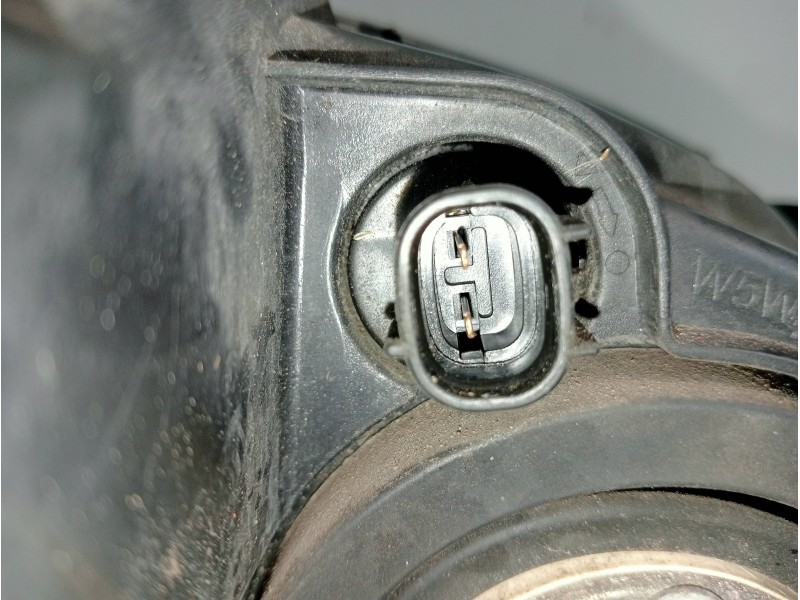 Recambio de faro izquierdo para mazda 3 berlina (bk) 1.6 crdt active referencia OEM IAM   