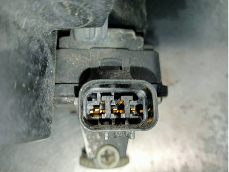Recambio de faro izquierdo para mazda 3 berlina (bk) 1.6 crdt active referencia OEM IAM   