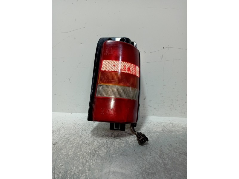 Recambio de piloto trasero derecho para chrysler voyager (es) 2.5 s referencia OEM IAM   