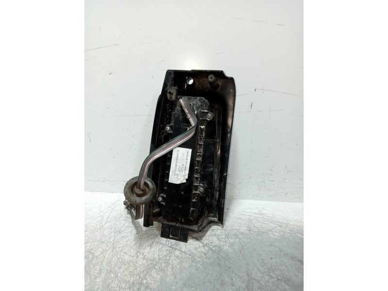 Recambio de piloto trasero derecho para chrysler voyager (es) 2.5 s referencia OEM IAM   