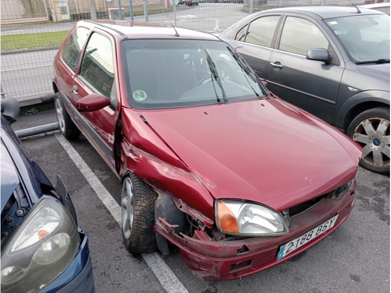 ford fiesta berlina (dx) del año 1999