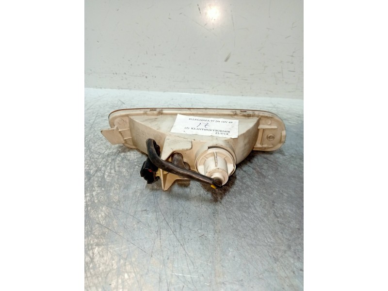 Recambio de piloto delantero izquierdo para daewoo leganza 2.0 cat referencia OEM IAM 0303000837  