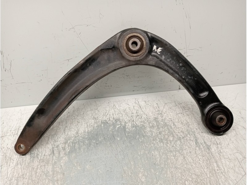 Recambio de brazo suspension inferior delantero derecho para citroen ds4 design referencia OEM IAM   