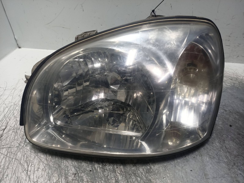 Recambio de faro izquierdo para hyundai santa fe (sm) 2.0 gls crdi 4x4 referencia OEM IAM   