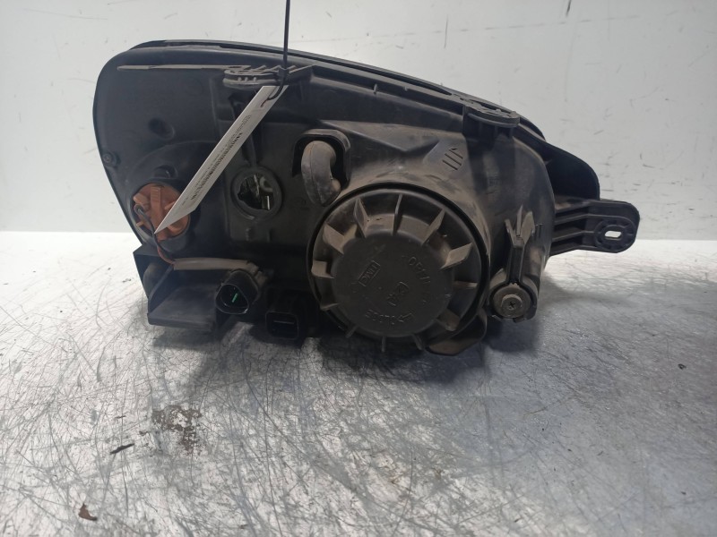 Recambio de faro izquierdo para hyundai santa fe (sm) 2.0 crdi cat referencia OEM IAM   