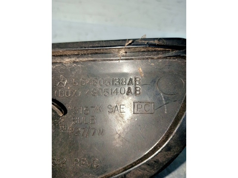 Recambio de piloto delantero derecho para chrysler 300 m (lr) 2.7 v6 referencia OEM IAM 4805138  