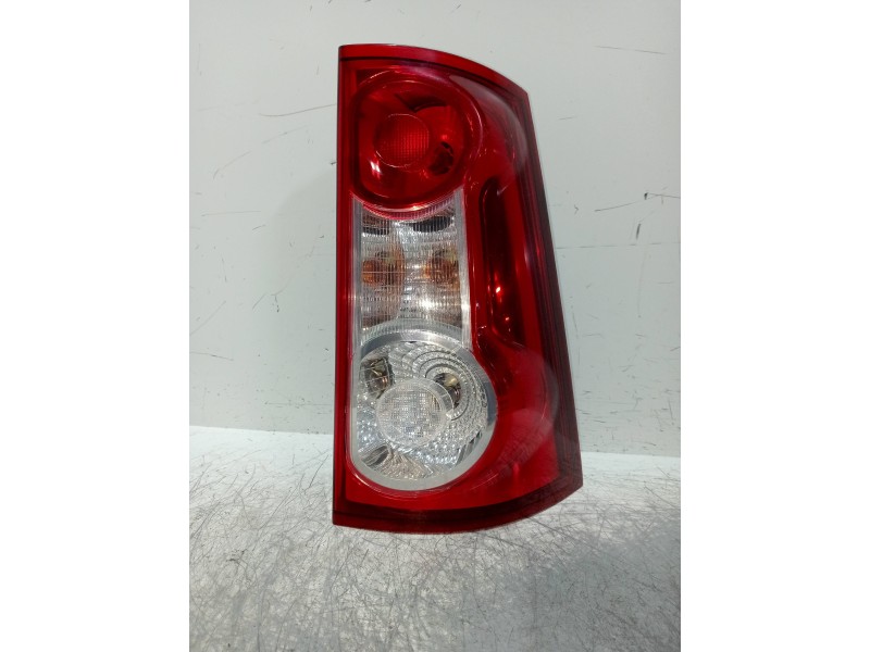 Recambio de piloto trasero derecho para dacia logan laureate referencia OEM IAM   