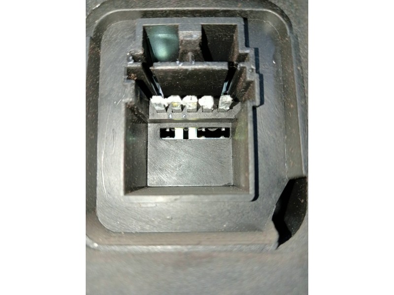 Recambio de piloto trasero derecho para dacia logan laureate referencia OEM IAM   