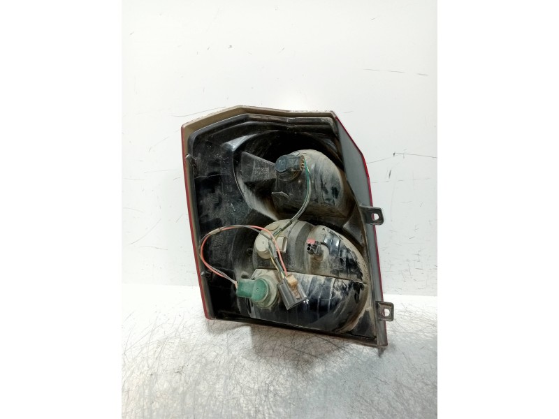 Recambio de piloto trasero derecho para dodge caliber sxt referencia OEM IAM 05303752  