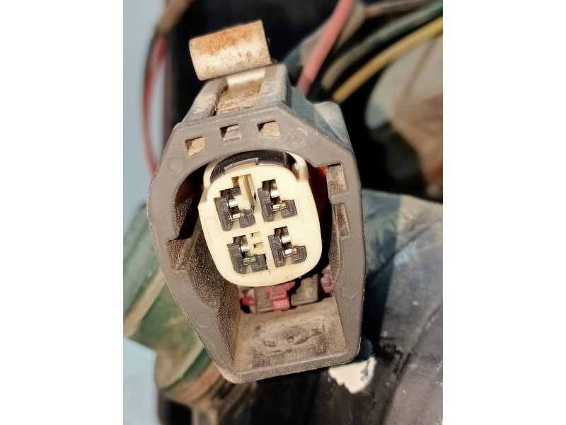 Recambio de piloto trasero derecho para dodge caliber sxt referencia OEM IAM 05303752  