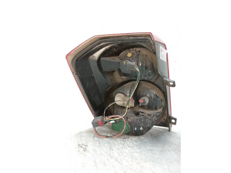 Recambio de piloto trasero derecho para dodge caliber s referencia OEM IAM 05303752  