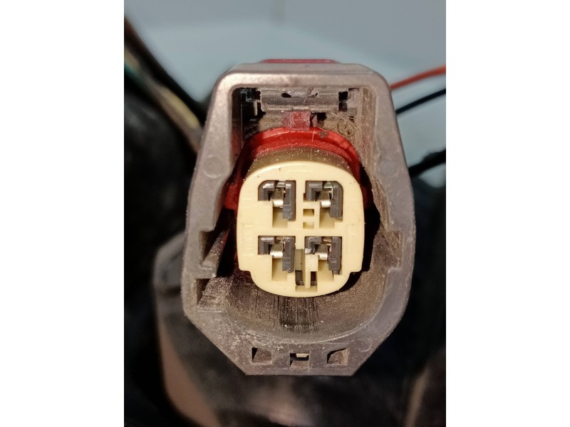 Recambio de piloto trasero derecho para dodge caliber s referencia OEM IAM 05303752  