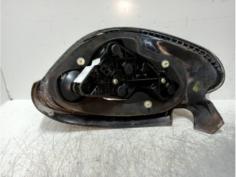 Recambio de piloto trasero derecho para fiat bravo (182) 1.6 bi-fuel cat (en funcionamiento por gas natural 68 kw) referencia OE