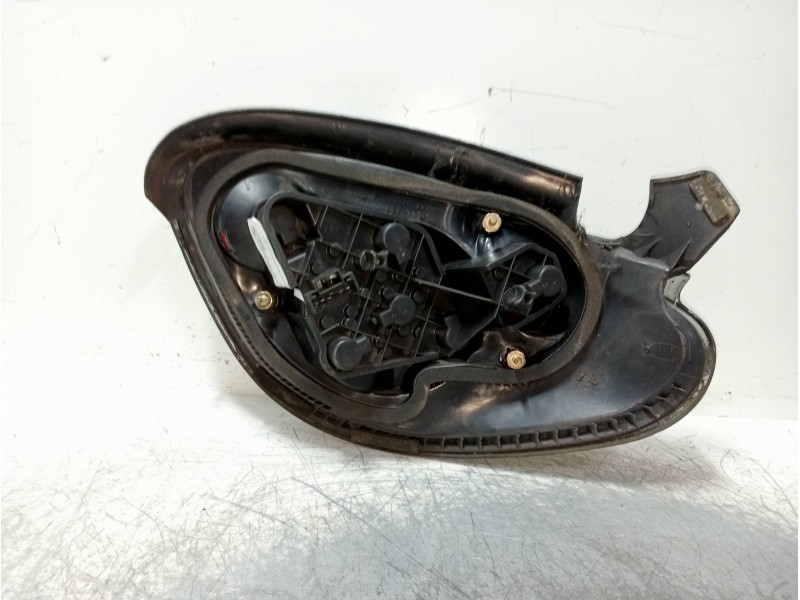 Recambio de piloto trasero izquierdo para fiat bravo (182) 1.9 turbodiesel referencia OEM IAM 7779098  