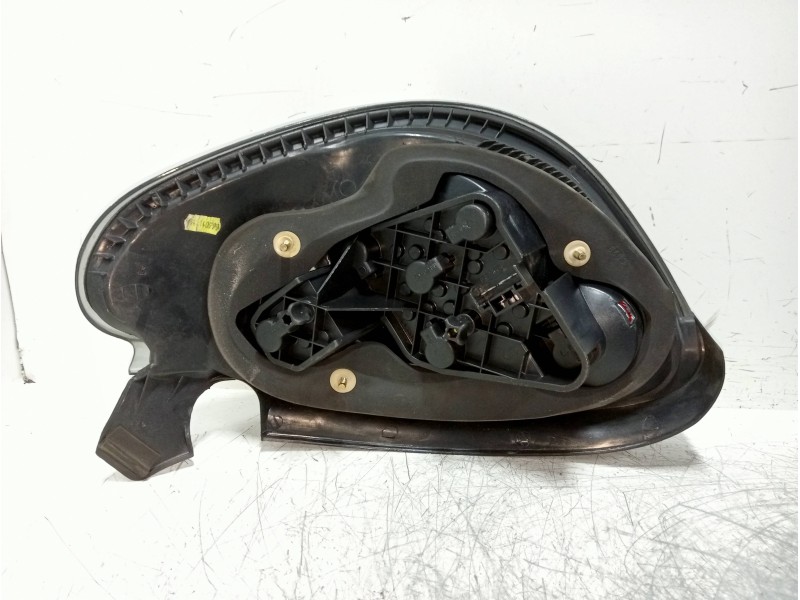 Recambio de piloto trasero izquierdo para fiat bravo (182) jtd 105 / 100 suite referencia OEM IAM 46538353  