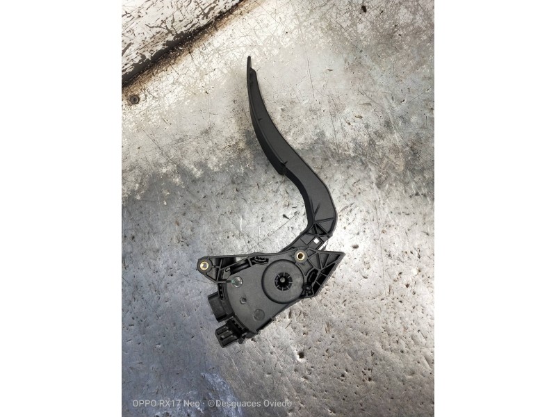 Recambio de potenciometro pedal para renault captur helly hansen referencia OEM IAM 180029347R  