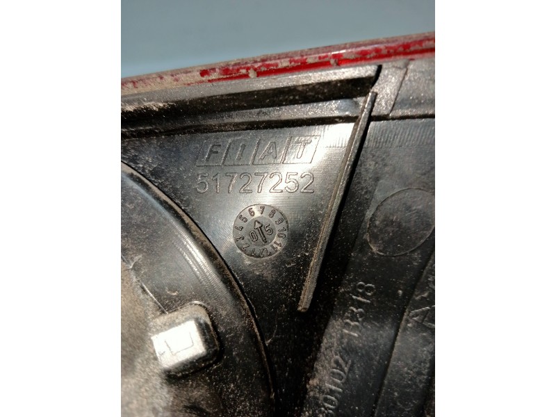 Recambio de piloto trasero izquierdo interior para fiat croma (194) 1.9 jtd 16v cat referencia OEM IAM 51727252  