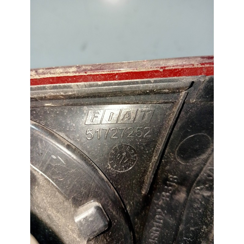 Recambio de piloto trasero izquierdo interior para fiat croma (194) 1.9 jtd 16v cat referencia OEM IAM 51727252  