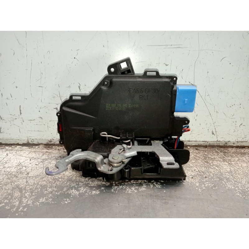 Recambio de motor cierre centralizado delantero izquierdo para volkswagen golf v variant (1k5) 1.9 tdi referencia OEM IAM 3D1837