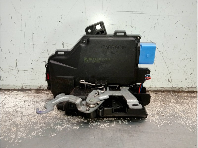 Recambio de motor cierre centralizado delantero izquierdo para volkswagen golf v variant (1k5) 1.9 tdi referencia OEM IAM 3D1837