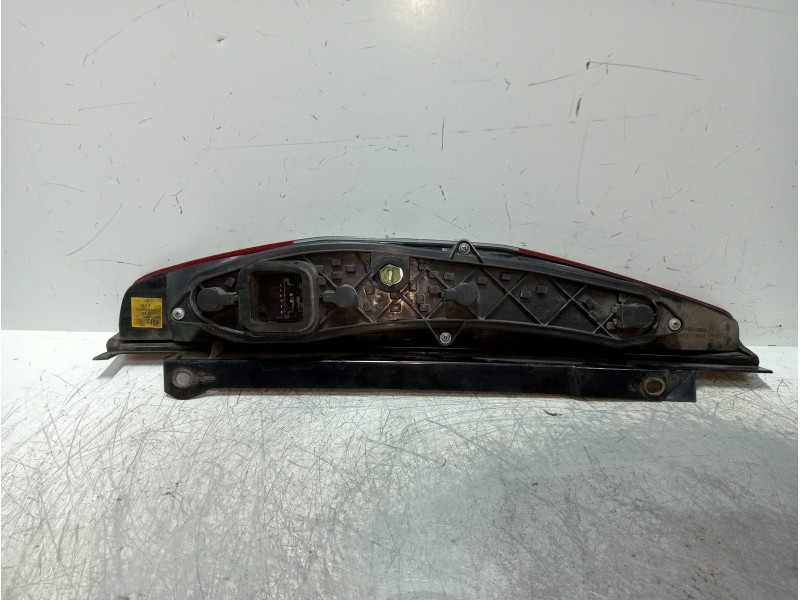 Recambio de piloto trasero derecho para fiat doblo cargo (223) 1.3 jtd referencia OEM IAM 040600999000  