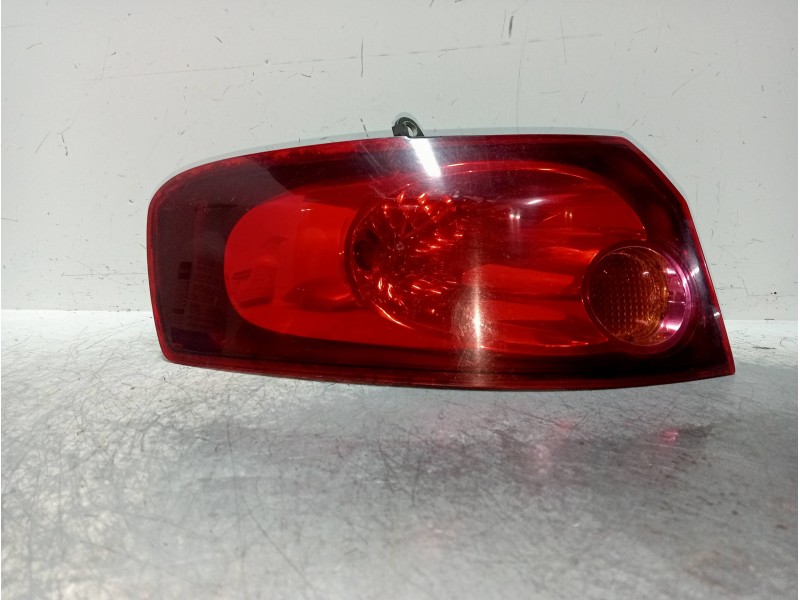 Recambio de piloto trasero izquierdo para fiat croma (194) 1.9 jtd 16v cat referencia OEM IAM   