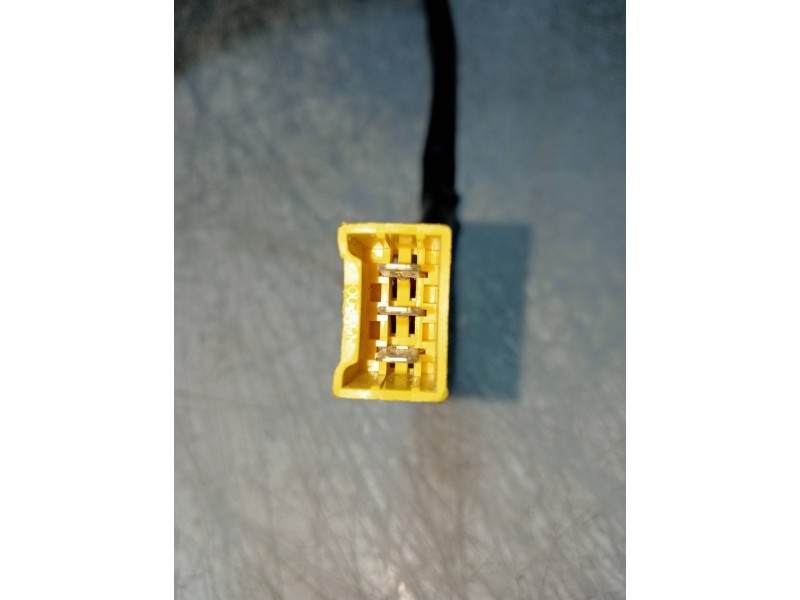 Recambio de piloto trasero derecho para fiat coupe (175) referencia OEM IAM 46303564  