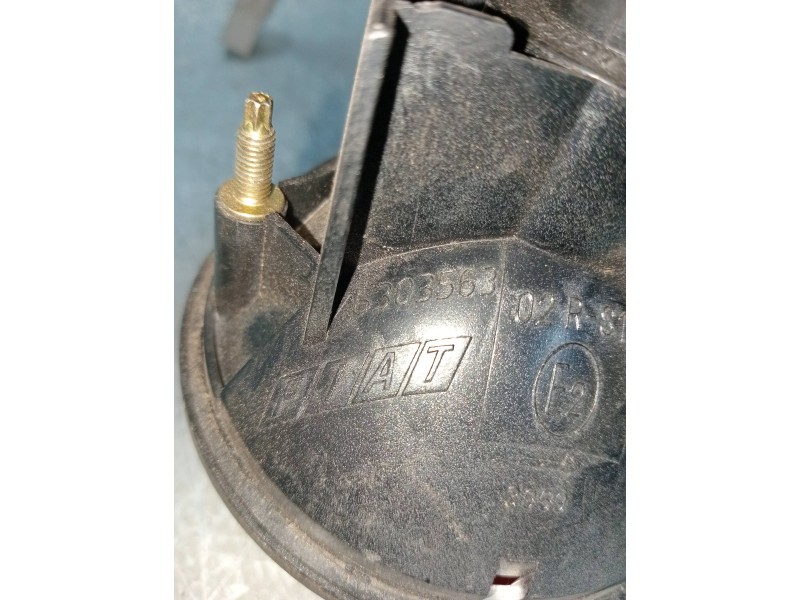 Recambio de piloto trasero izquierdo para fiat coupe (175) referencia OEM IAM 46303563  