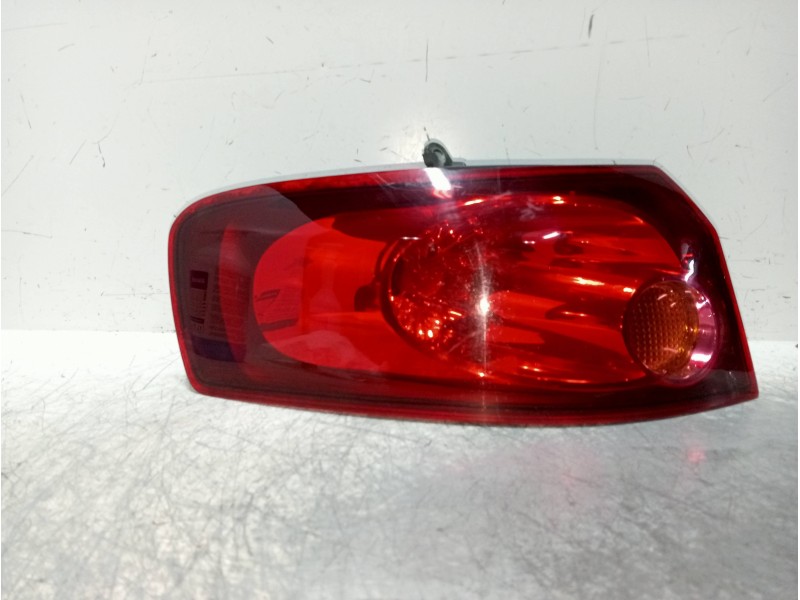 Recambio de piloto trasero izquierdo para fiat croma (194) 1.9 jtd 16v cat referencia OEM IAM   