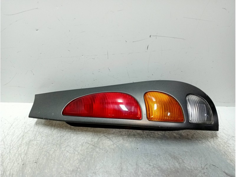 Recambio de piloto trasero derecho para fiat marea weekend (185) 1.9 jtd cat referencia OEM IAM 39560748  