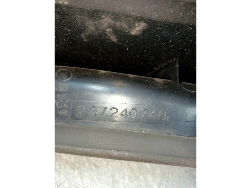 Recambio de piloto trasero derecho para fiat marea weekend (185) jtd 105 sx referencia OEM IAM 37240748  