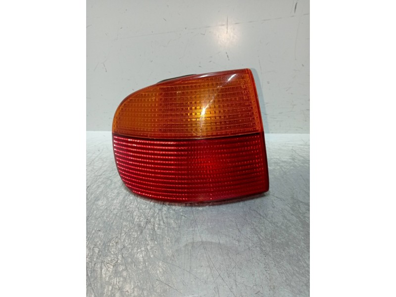 Recambio de piloto trasero izquierdo para fiat punto cabrio (176) 1.6 cat referencia OEM IAM   