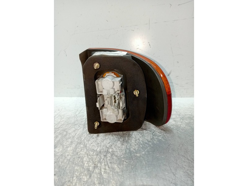 Recambio de piloto trasero izquierdo para fiat punto cabrio (176) 1.6 cat referencia OEM IAM   