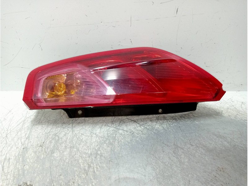 Recambio de piloto trasero derecho para fiat punto (evo) (199) dynamic referencia OEM IAM   