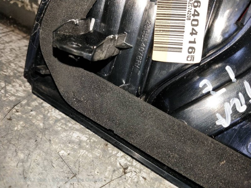 Recambio de piloto trasero izquierdo interior para renault captur helly hansen referencia OEM IAM 265554078R  