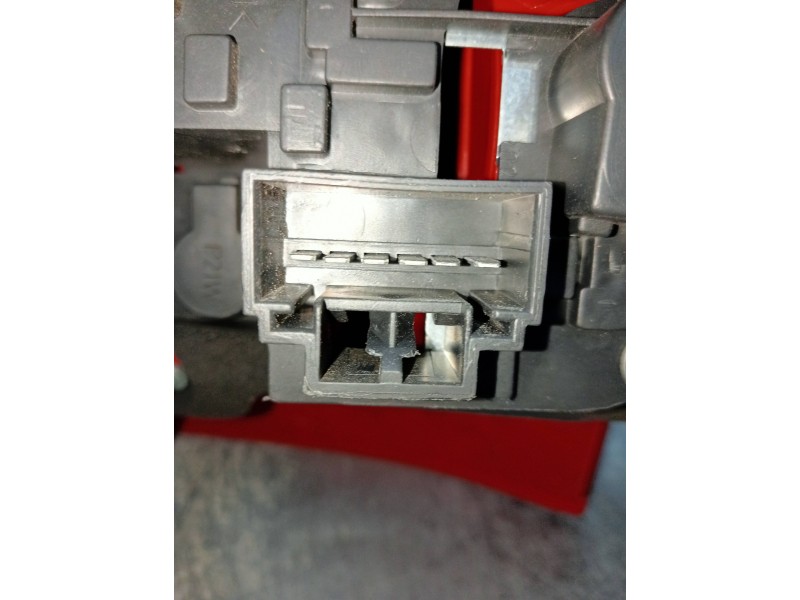 Recambio de piloto trasero derecho para fiat multipla (186) 1.9 jtd cat referencia OEM IAM 27550202  