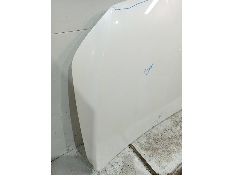 Recambio de capot para mazda 3 berlina (bp) evolution referencia OEM IAM   
