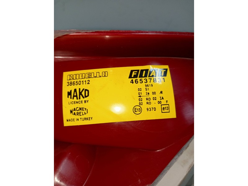 Recambio de piloto trasero izquierdo para fiat palio weekend (178) referencia OEM IAM 46537831 386500112 