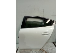 Recambio de puerta trasera izquierda para mazda 3 berlina (bp) evolution referencia OEM IAM   4P