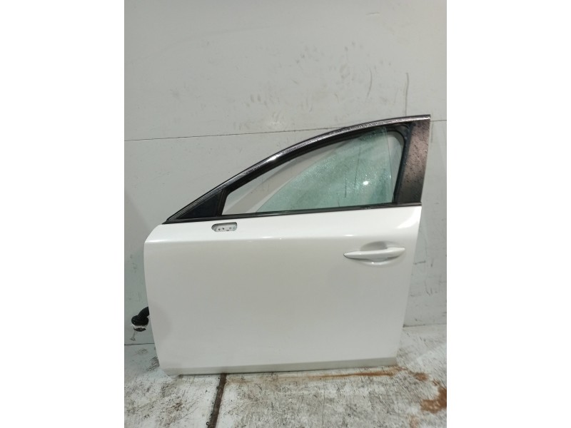 Recambio de puerta delantera izquierda para mazda 3 berlina (bp) evolution referencia OEM IAM   4P