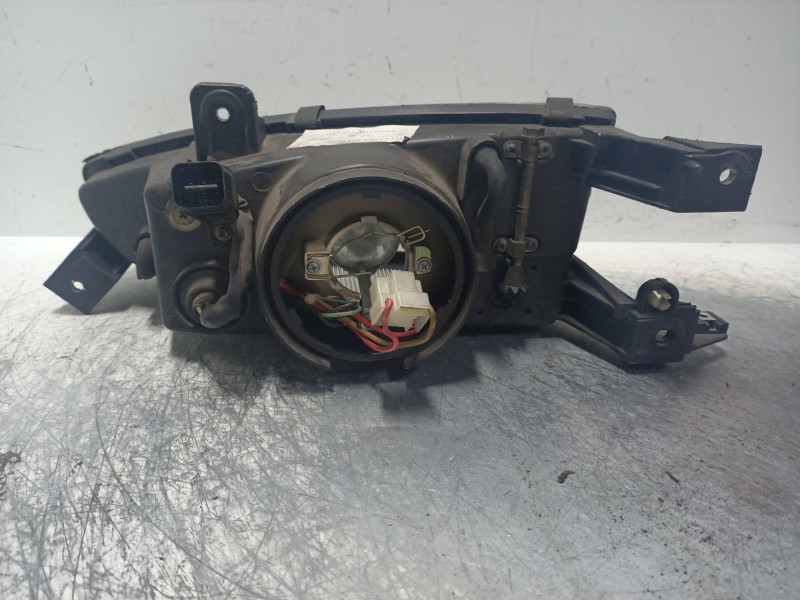 Recambio de faro derecho para hyundai lantra (j1) 1.8 16v cat referencia OEM IAM   