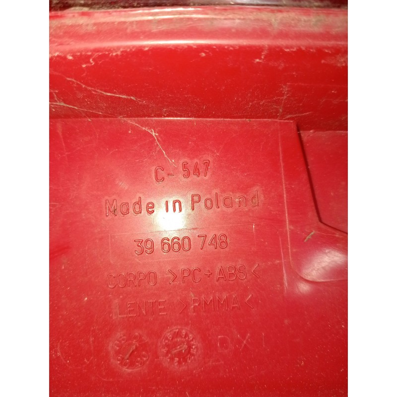 Recambio de piloto trasero derecho para fiat seicento (187) vintage referencia OEM IAM 39660748  