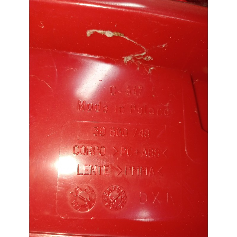 Recambio de piloto trasero derecho para fiat seicento (187) vintage referencia OEM IAM 39660748  